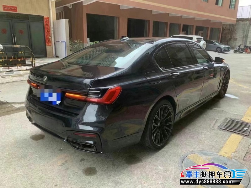 17年宝马7系轿车抵押车出售
