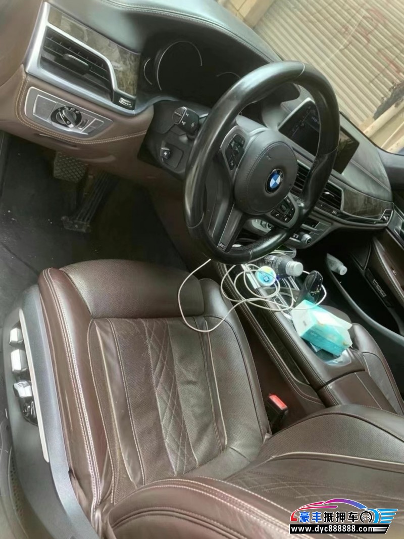 17年宝马7系轿车抵押车出售