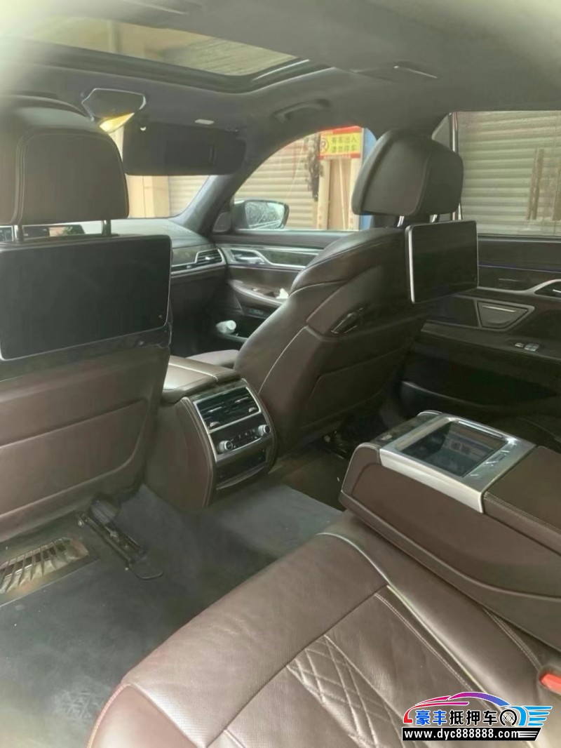 17年宝马7系轿车抵押车出售