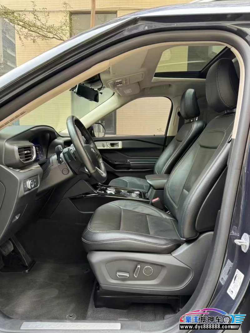 20年福特探险者轿车抵押车出售