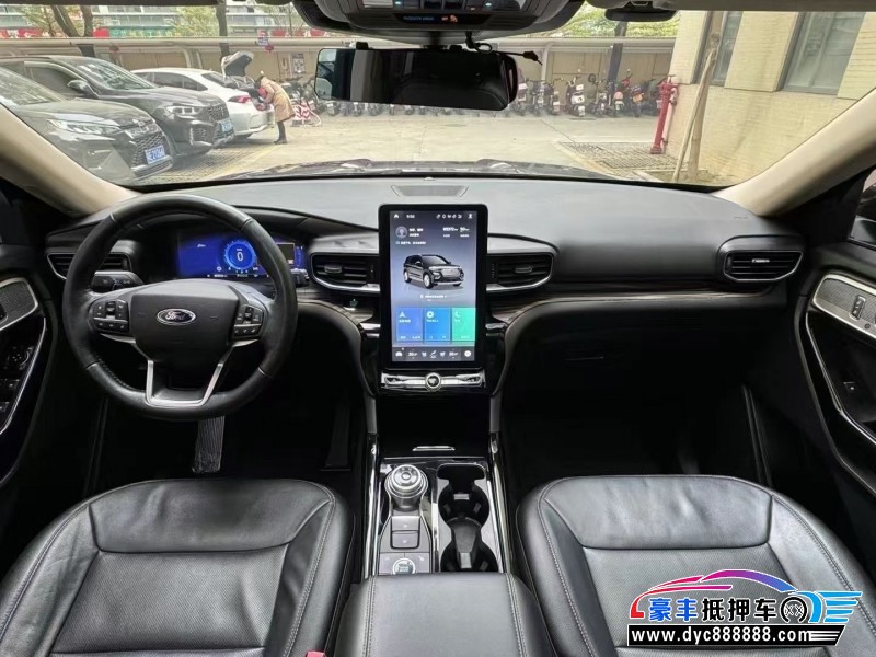 20年福特探险者轿车抵押车出售