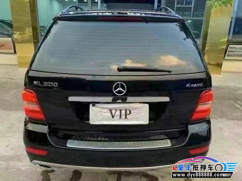 12年奔驰ML轿车抵押车出售