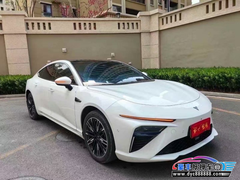 23年哪吒S轿车抵押车出售