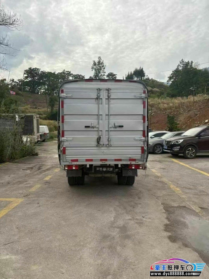 24年长安跨越跨越王轿车抵押车出售