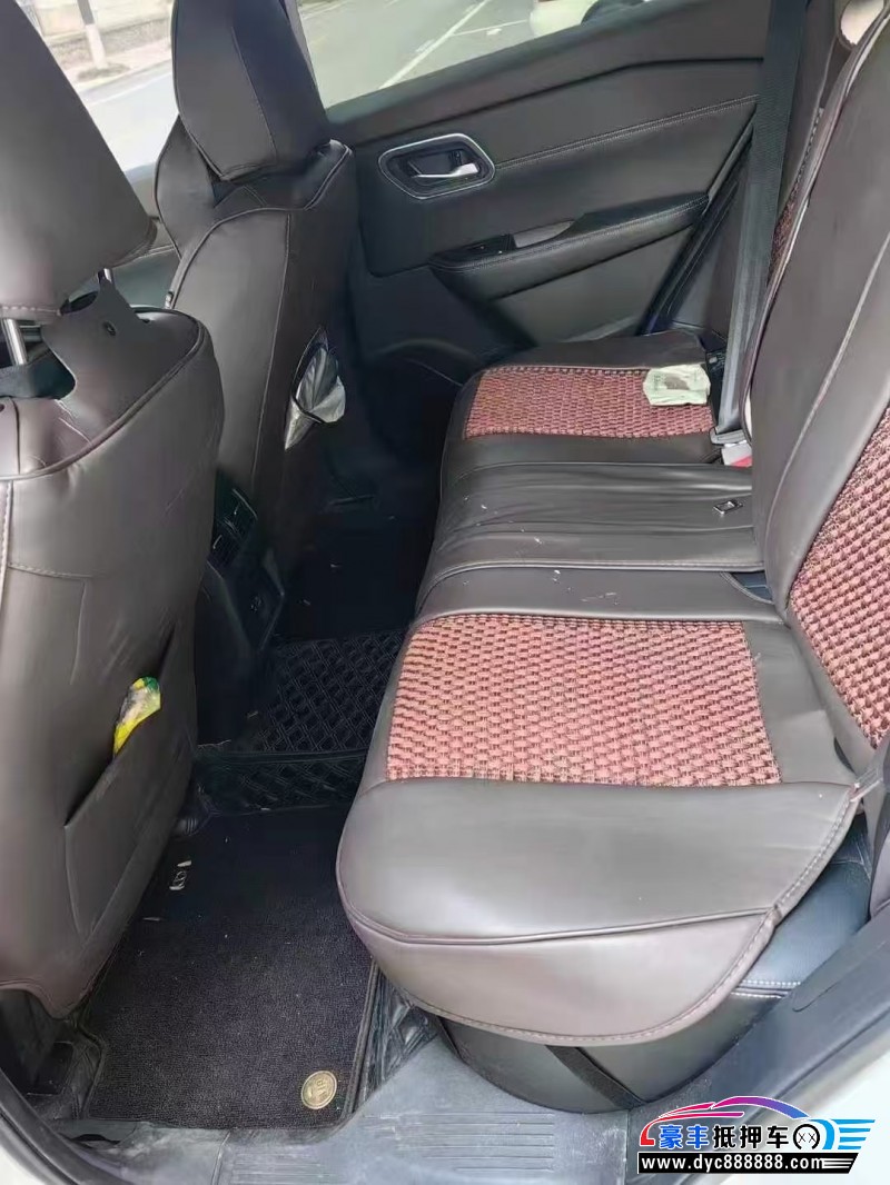 24年日产奇骏轿车抵押车出售