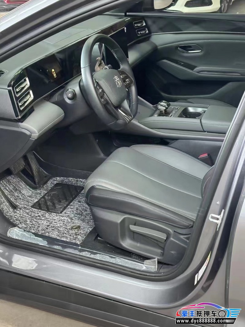 24年比亚迪秦轿车抵押车出售