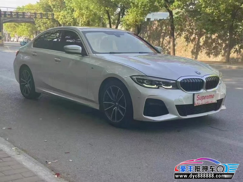 20年宝马3系轿车抵押车出售