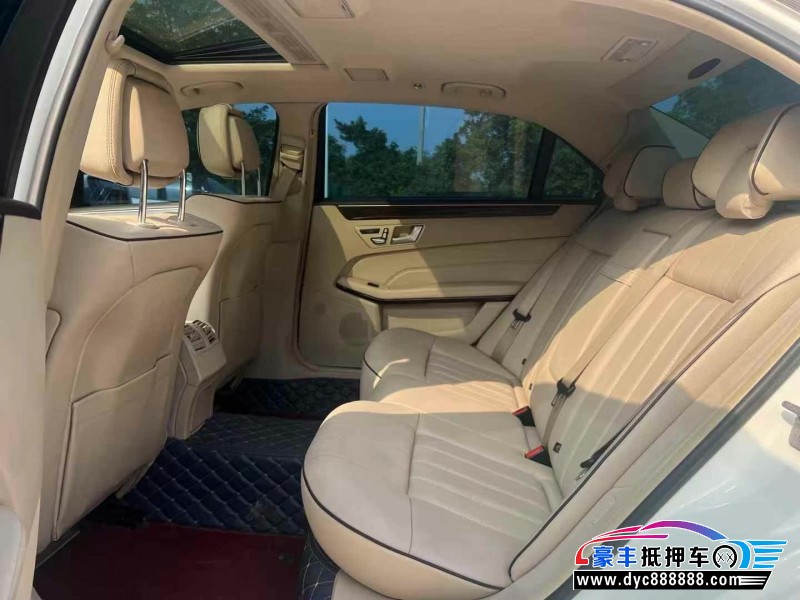 15年奔驰E轿车抵押车出售