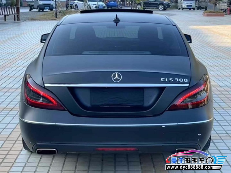 14年奔驰CLS轿车抵押车出售