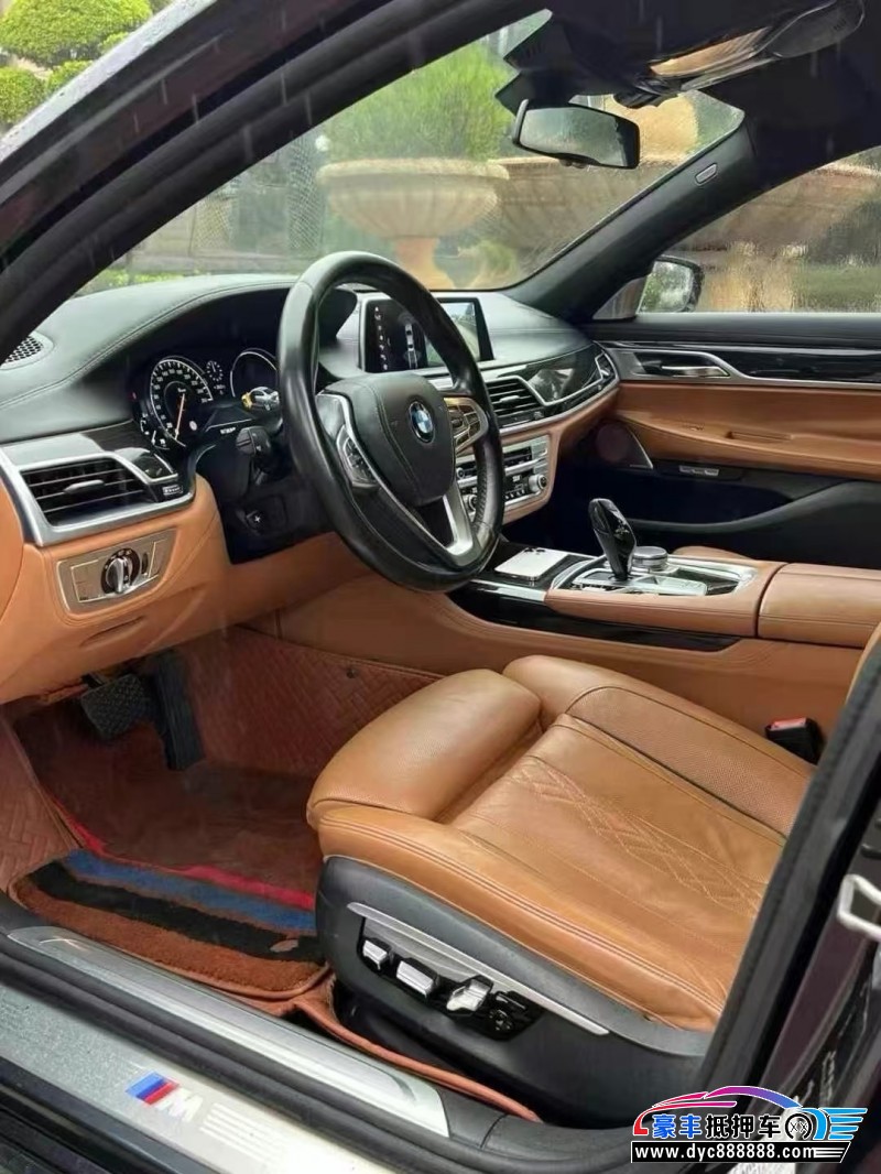 17年宝马7系轿车抵押车出售