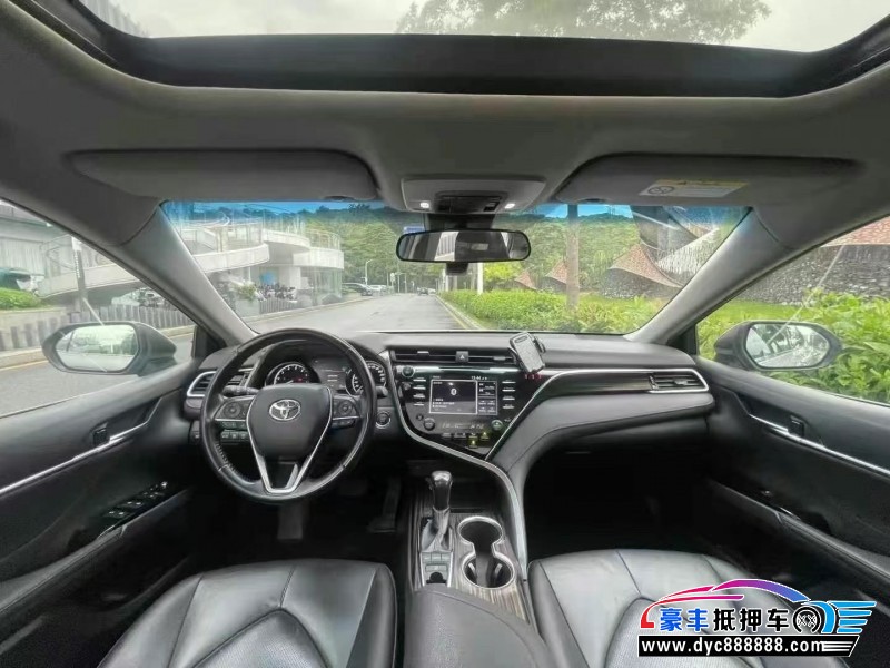 18年丰田凯美瑞轿车抵押车出售