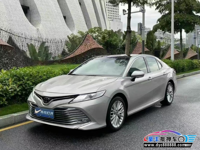 18年丰田凯美瑞轿车抵押车出售