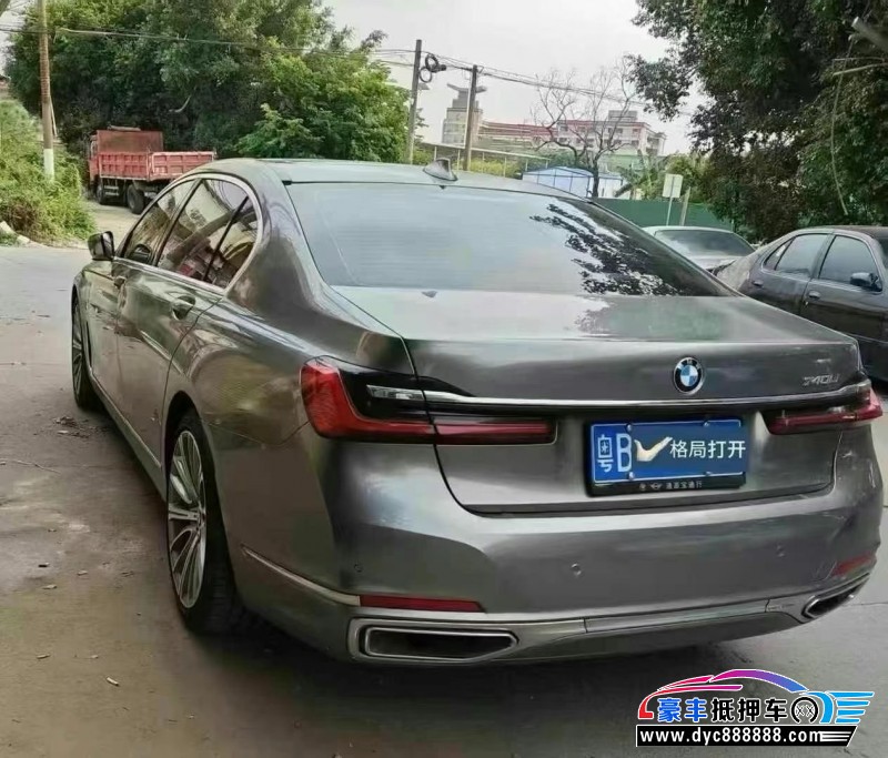 21年宝马7系轿车抵押车出售