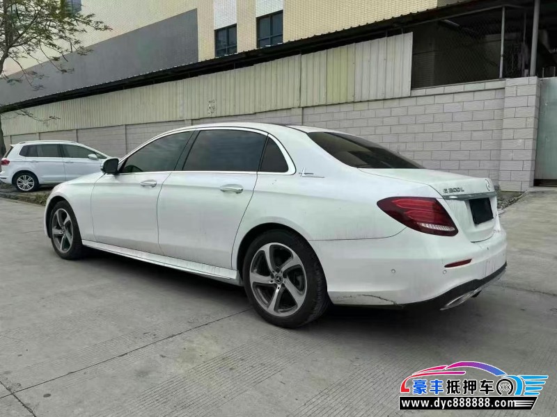 19年奔驰E轿车抵押车出售