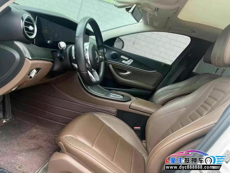 19年奔驰E轿车抵押车出售