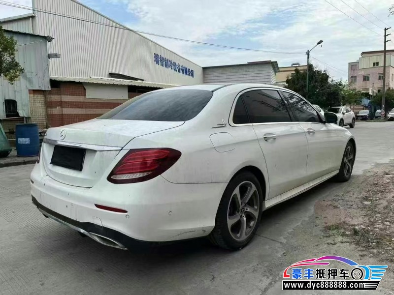 19年奔驰E轿车抵押车出售