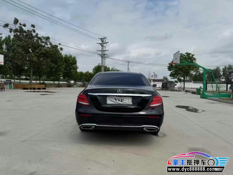 18年奔驰E轿车抵押车出售