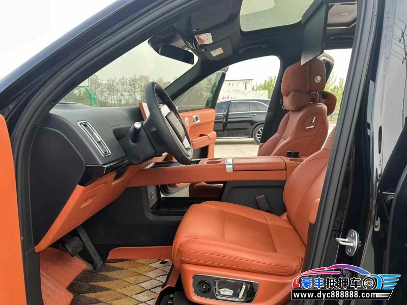 23年理想L8轿车抵押车出售