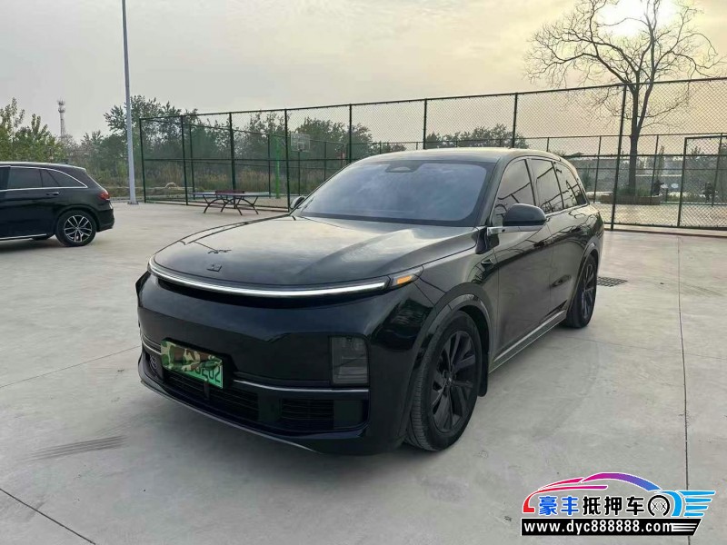 23年理想L8轿车抵押车出售