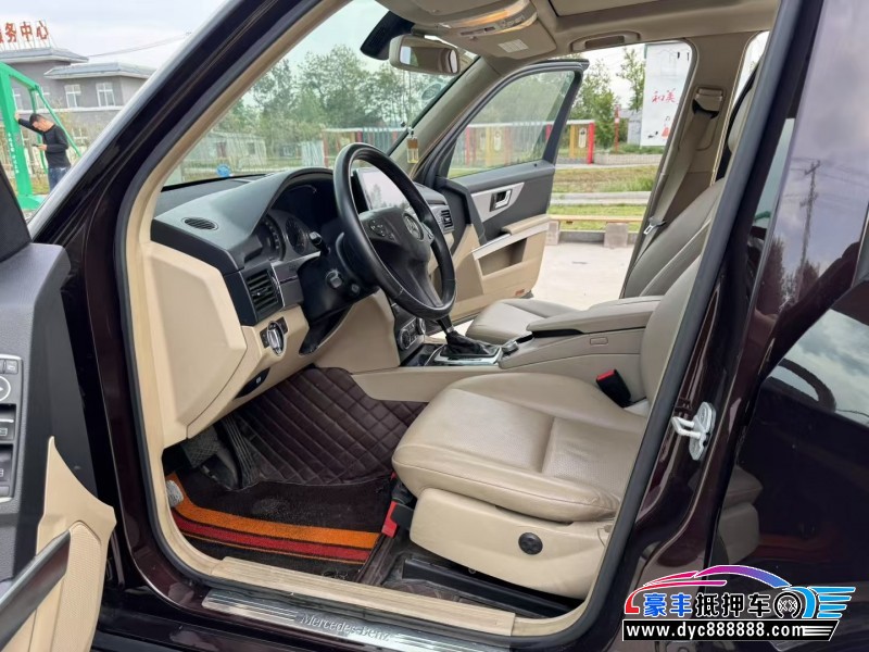 13年奔驰GLKSUV抵押车出售