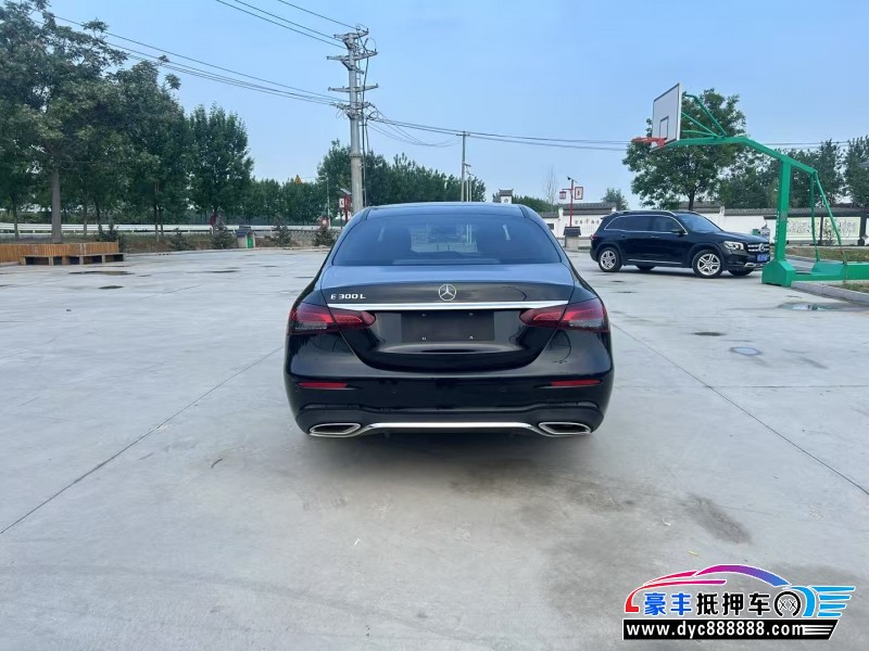 22年奔驰E轿车抵押车出售