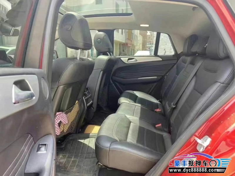 17年奔驰GLE轿车抵押车出售