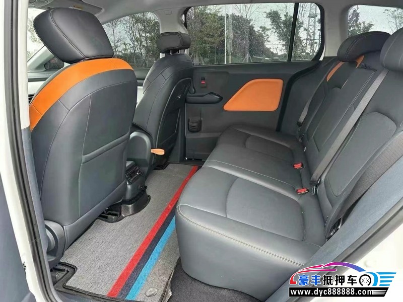 24年奔腾奔腾NAT轿车抵押车出售