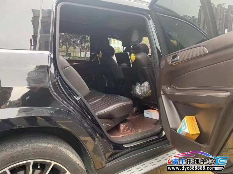 19年奔驰GLS轿车抵押车出售