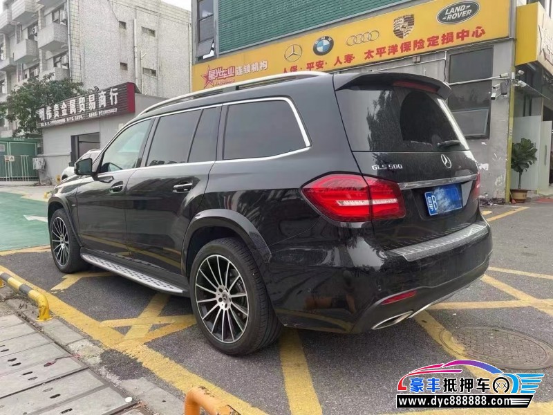 19年奔驰GLS轿车抵押车出售