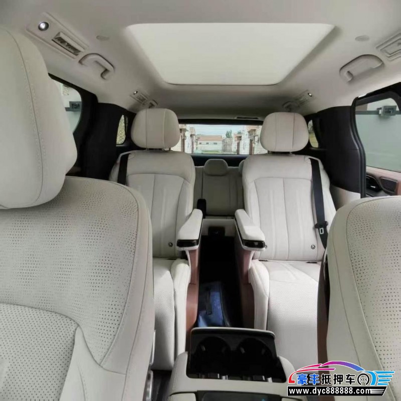 25年比亚迪夏轿车抵押车出售