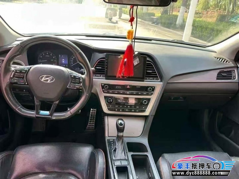 24年大众迈腾轿车抵押车出售