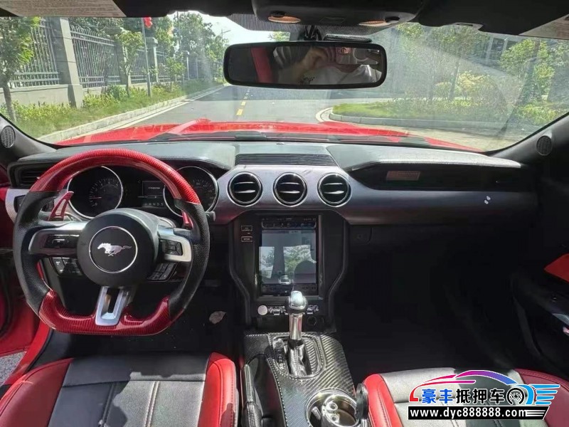 18年福特野马轿车抵押车出售