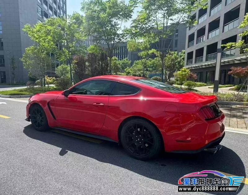 18年福特野马轿车抵押车出售