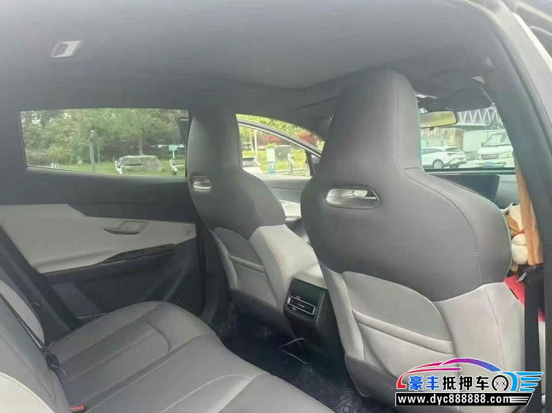 23年长安长安UNI轿车抵押车出售