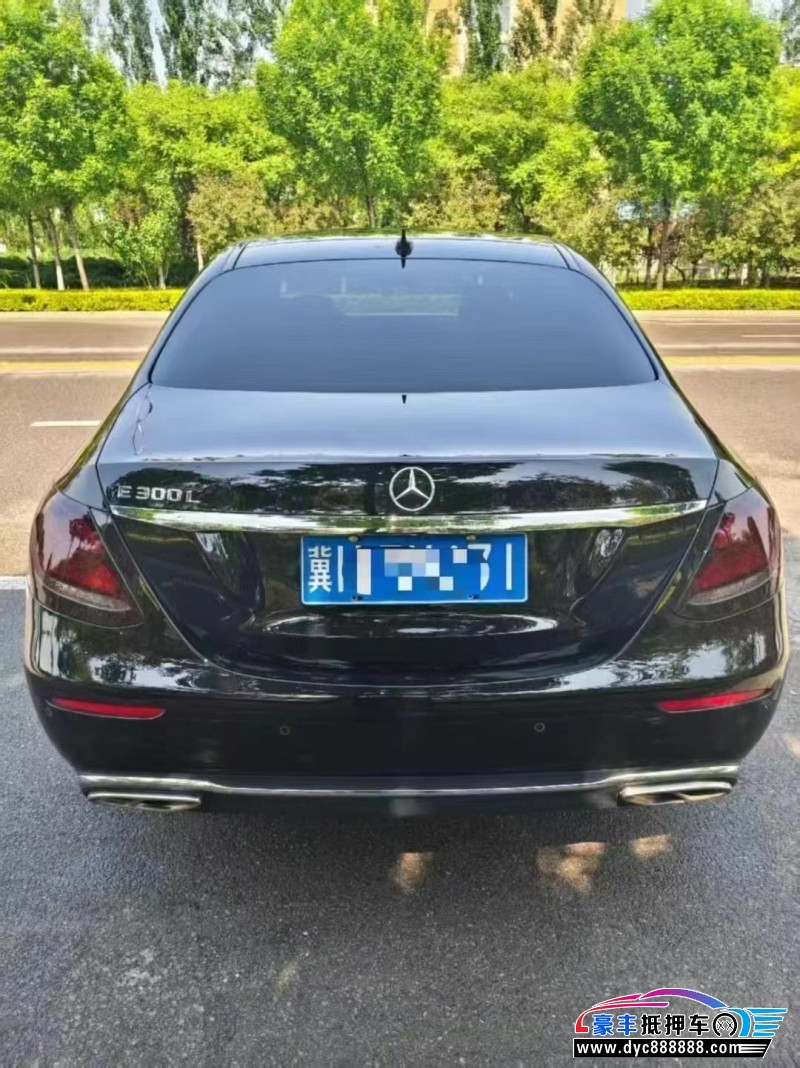 20年奔驰E轿车抵押车出售
