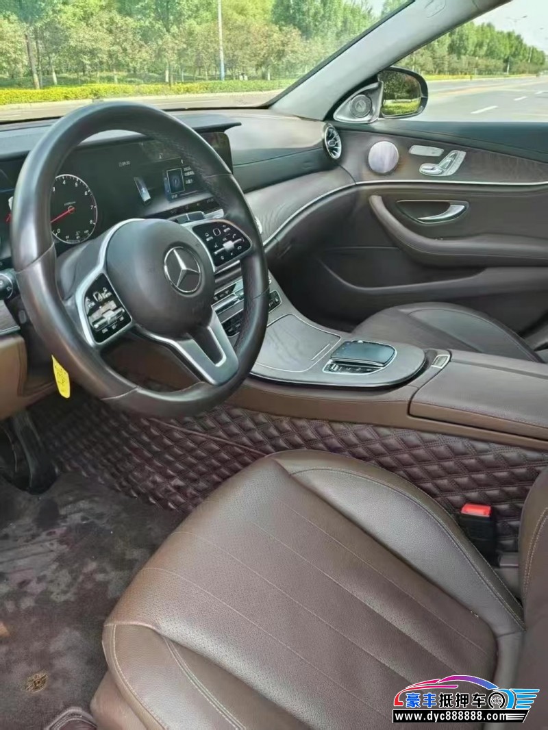 20年奔驰E轿车抵押车出售