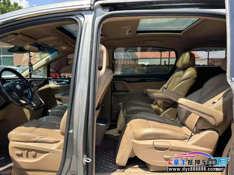 19年别克GL8轿车抵押车出售