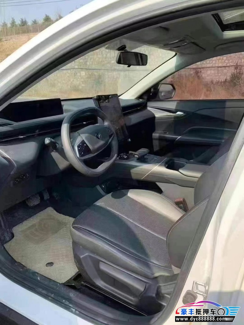 24年长安逸达轿车抵押车出售