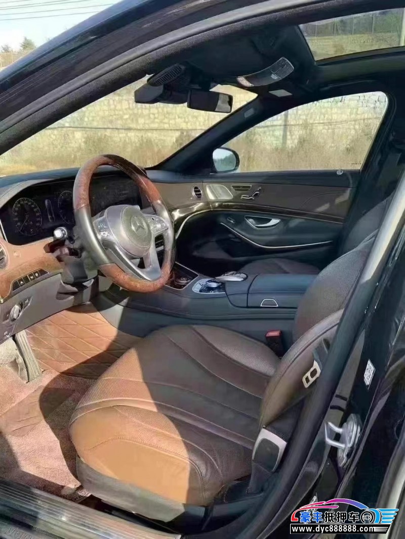 18年奔驰S轿车抵押车出售