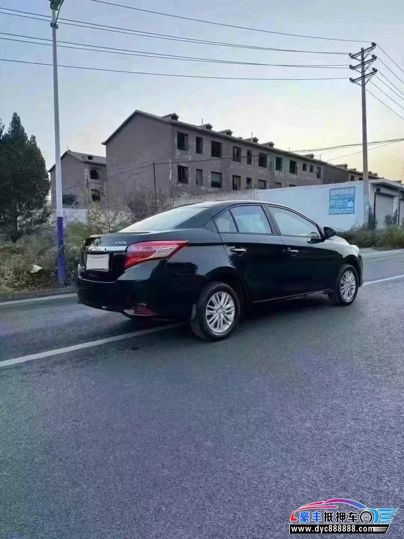 14年丰田威驰轿车抵押车出售