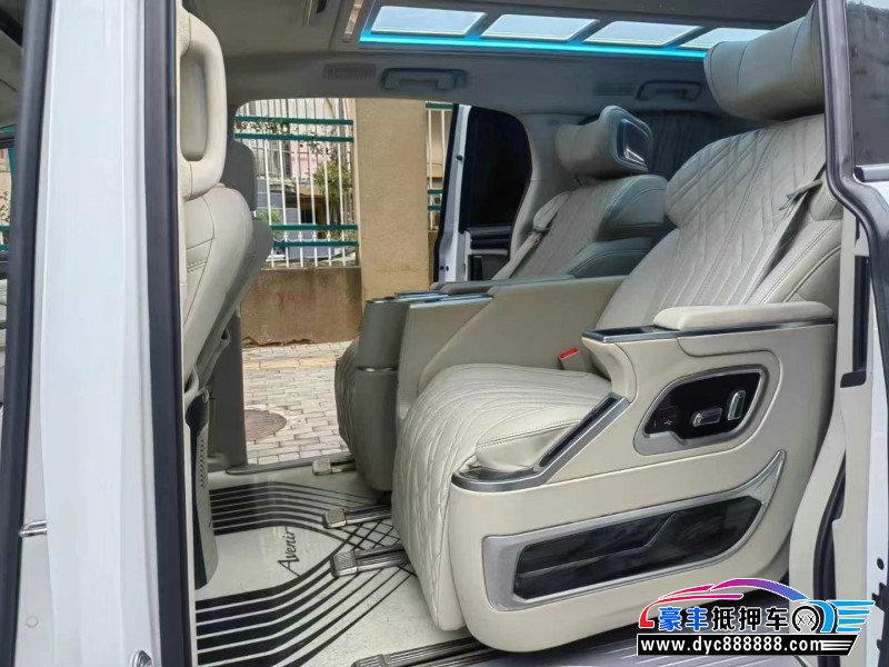 21年别克GL8轿车抵押车出售