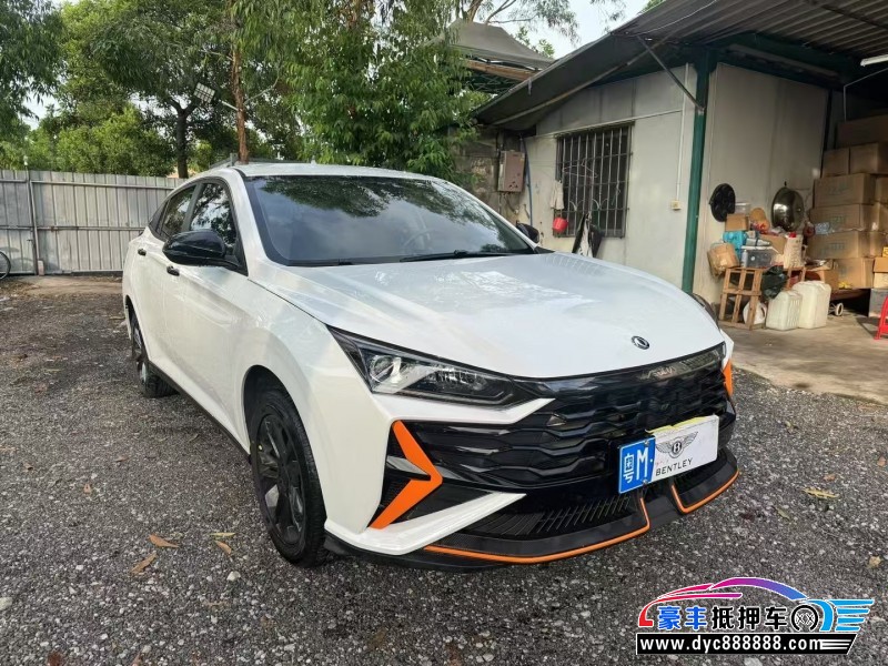 25年东风风神奕炫轿车抵押车出售