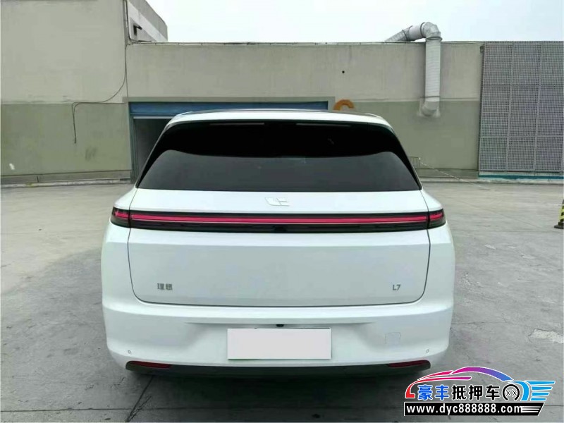 23年理想L7轿车抵押车出售
