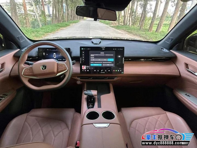 24年长安长安UNI轿车抵押车出售