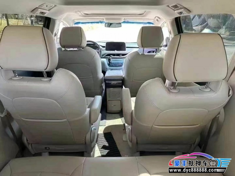 21年别克GL8轿车抵押车出售