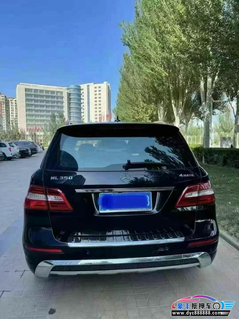12年奔驰ML轿车抵押车出售