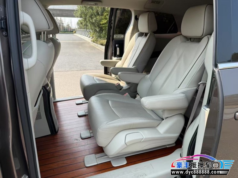 21年别克GL8轿车抵押车出售