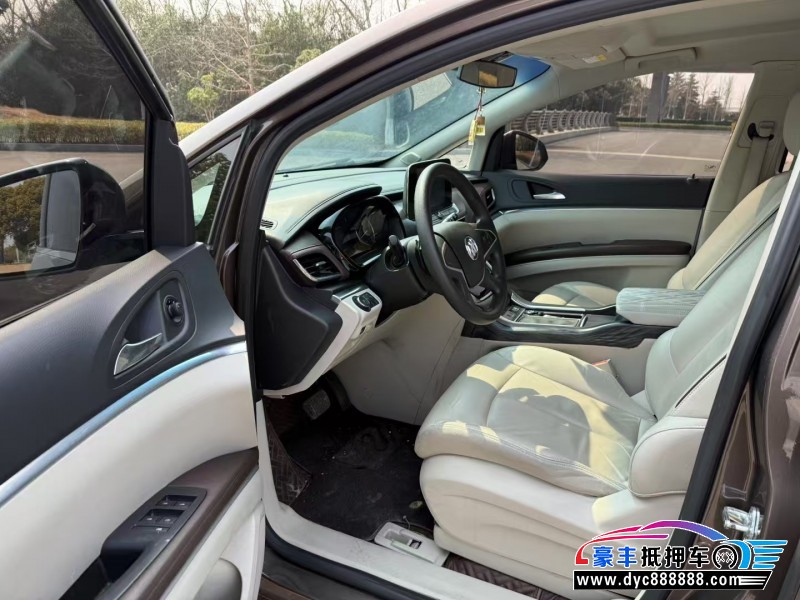 21年别克GL8轿车抵押车出售