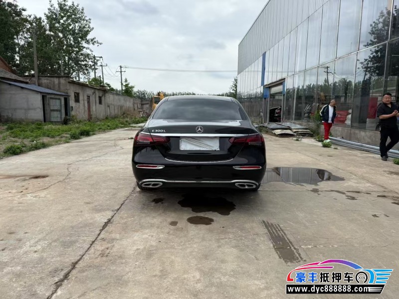 22年奔驰E轿车抵押车出售
