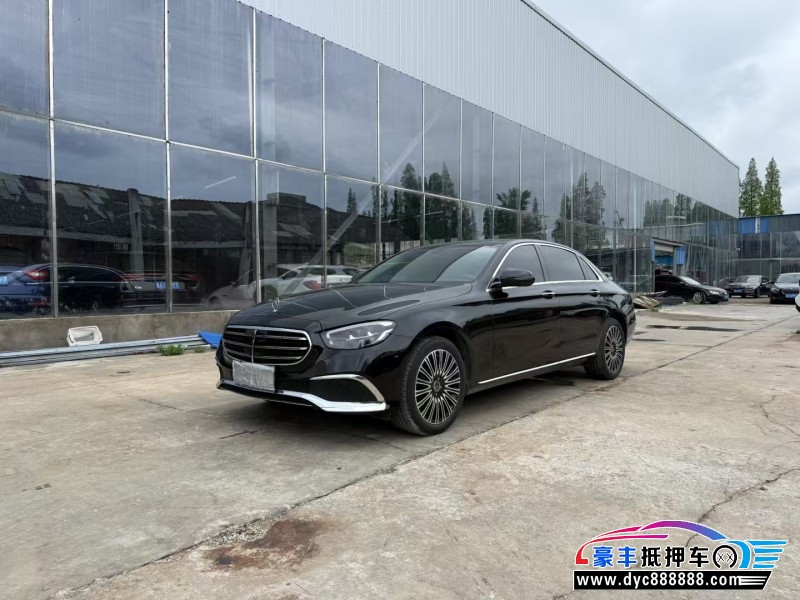 22年奔驰E轿车抵押车出售